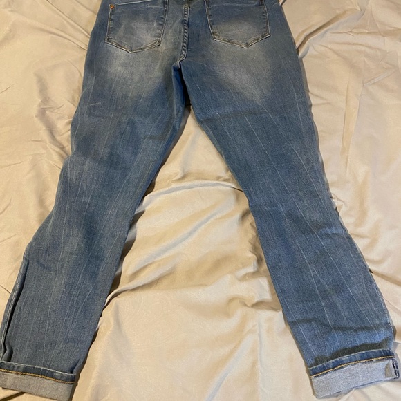 Women’s ultra high waisted jeans - Picture 2 of 2